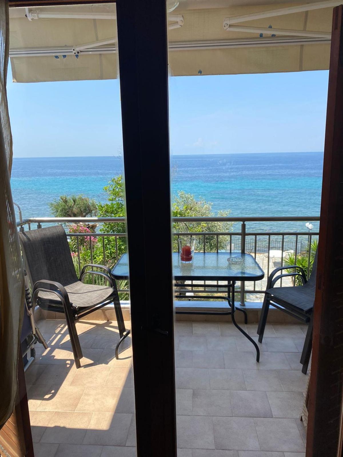 Kyana Big Blue Apartments Agia Paraskevi  Luaran gambar